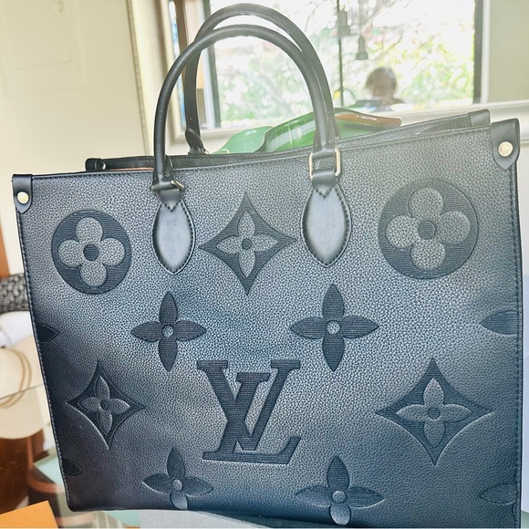 Grande Black Empriente Leather Tote Bag - added pictures - Picture 8 of 11